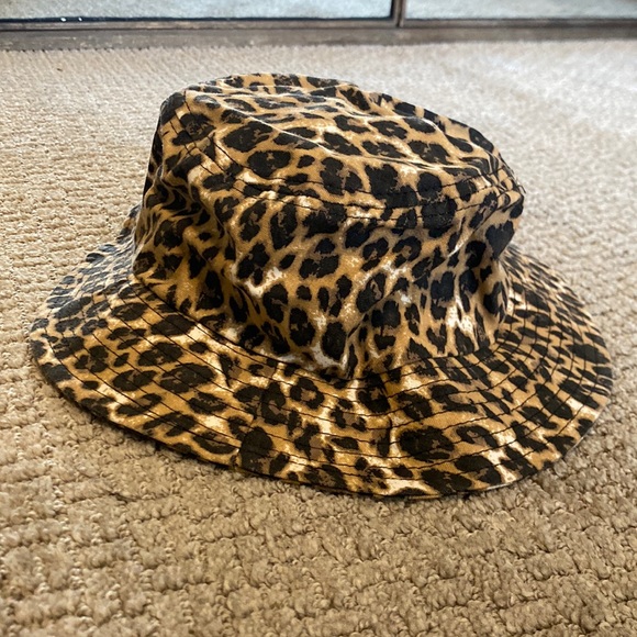 Urban Outfitters Accessories - Urban Outfitters Cheetah Print Bucket Hat